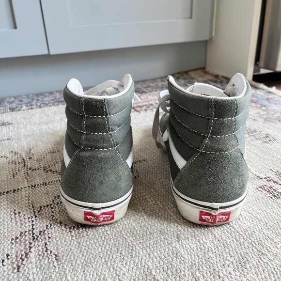 Vans Sk8-Hi in Thyme - Picture 4 of 9